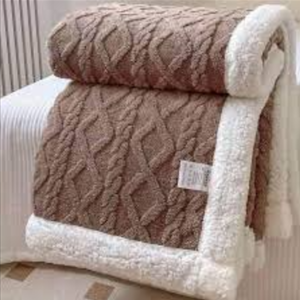 بطانيه فرو جاكار كافيه و ابيض